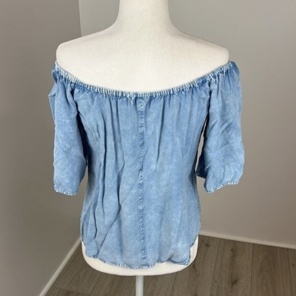 Tramp Light Blue Off The Shoulder Top Size Small - Picture 4 of 9